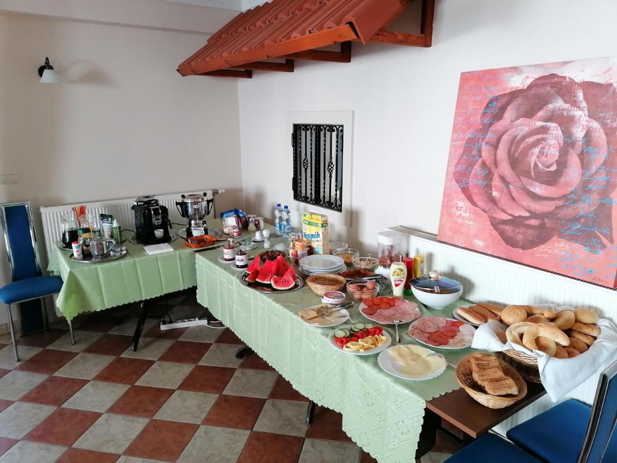Family SIESTA Sóstó Bed and Breakfast Nyíregyháza Exterior foto