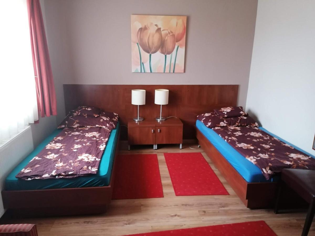 Family SIESTA Sóstó Bed and Breakfast Nyíregyháza Exterior foto